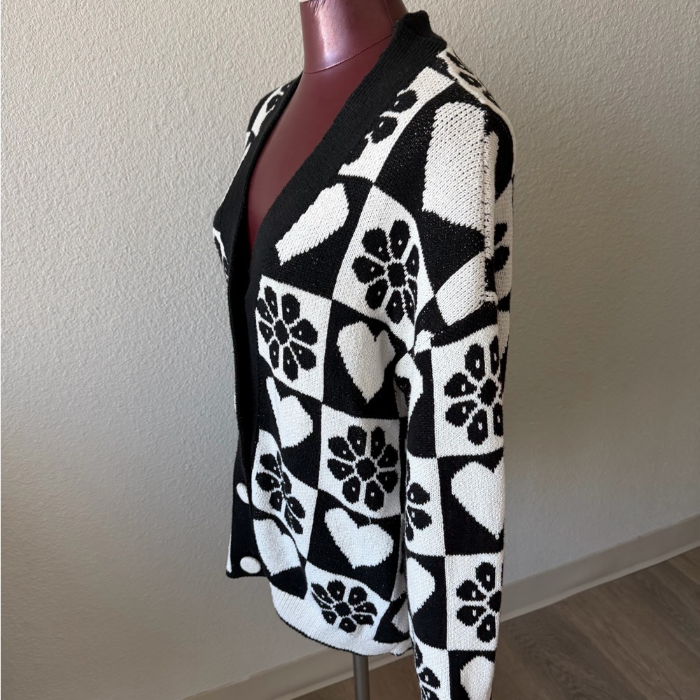 ZARA WOMAN JACQUARD KNIT CARDIGAN HEART FLORAL BLACK WHITE S - Picture 4 of 12